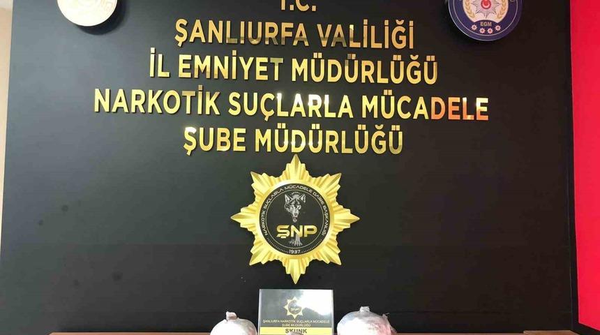 Şanlıurfa&rsquo;da 6 kilo 800 gram uyuşturucu ele ge&ccedil;irildi