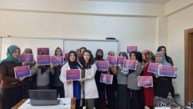 Bayburt&rsquo;ta &lsquo;Menopoz Okulu&rsquo; eğitimleri devam ediyor 2