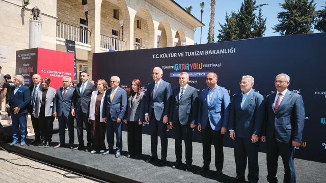 Bakan Ersoy, Mersin Kültür Yolu Festivali'nin açılış törenine katıldı