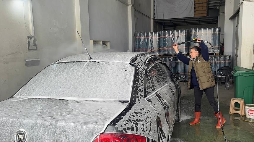 Kırklareli'nde oto yıkamaya &lsquo;kadın eli&rsquo; değdi