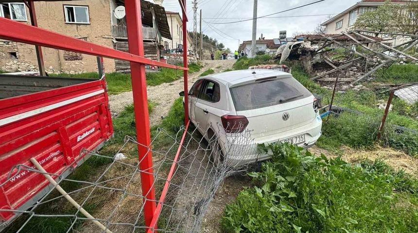 Park halindeki aracın bir anda hareket etti