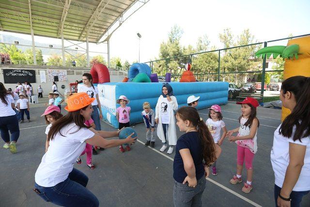 PAÜ’de 7. Geleneksel Çocuk Gelişimi Şenliği yapıldı