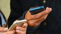 Ak�ll� telefon ve tabletlere zam yolda! Canl� yay�nda a��klad�