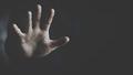 13 ya��ndaki �ocu�a 36 ki�i cinsel istismarda bulundu! Bir ili aya�a kald�ran olay