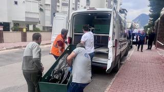 Antalya'da Kazakistan uyruklu kadın evinde ölü bulundu
