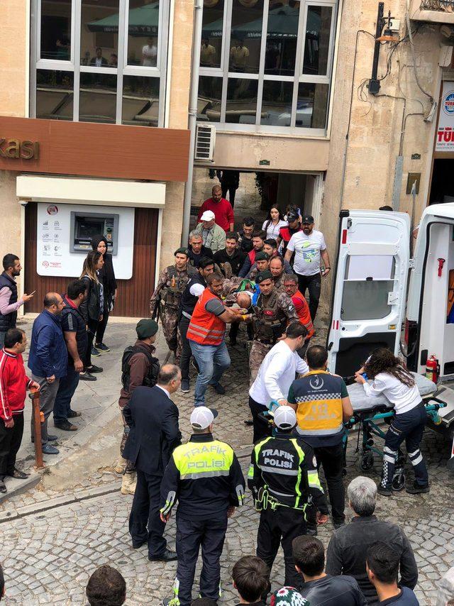 Bakan Kurtulmuş'un Mardin ziyaretinde çatıdan düşen polis şehit oldu