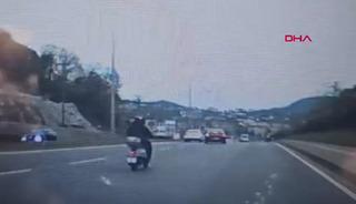 Yer: Zonguldak! Motosiklet yayaya &ccedil;arptı: 2 yaralı