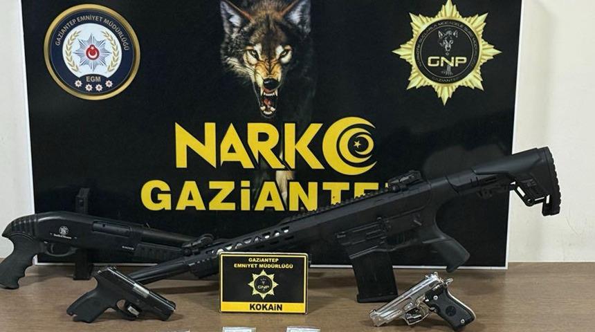 Gaziantep'te uyuşturucu operasyonu! 4 g&ouml;zaltı