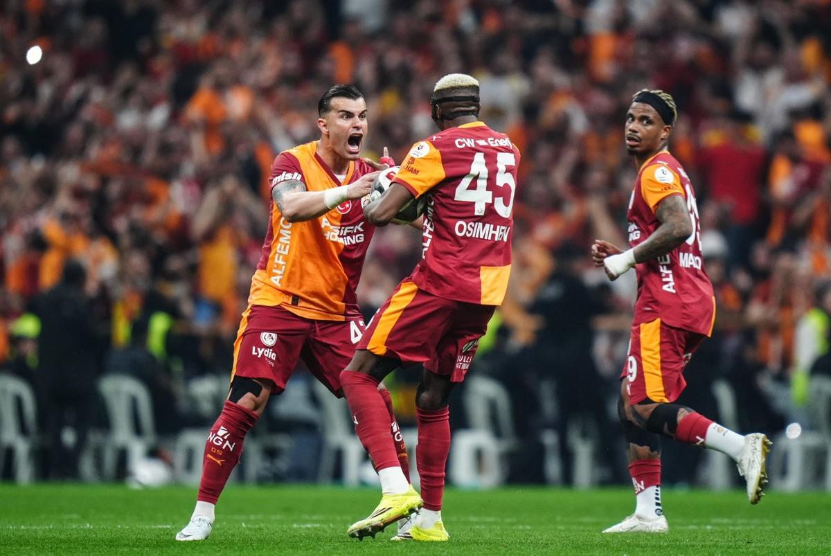 Okan Buruk d&uuml;nya tarihine ge&ccedil;ti! Pep Guardiola nın rekorunu egale etti 3