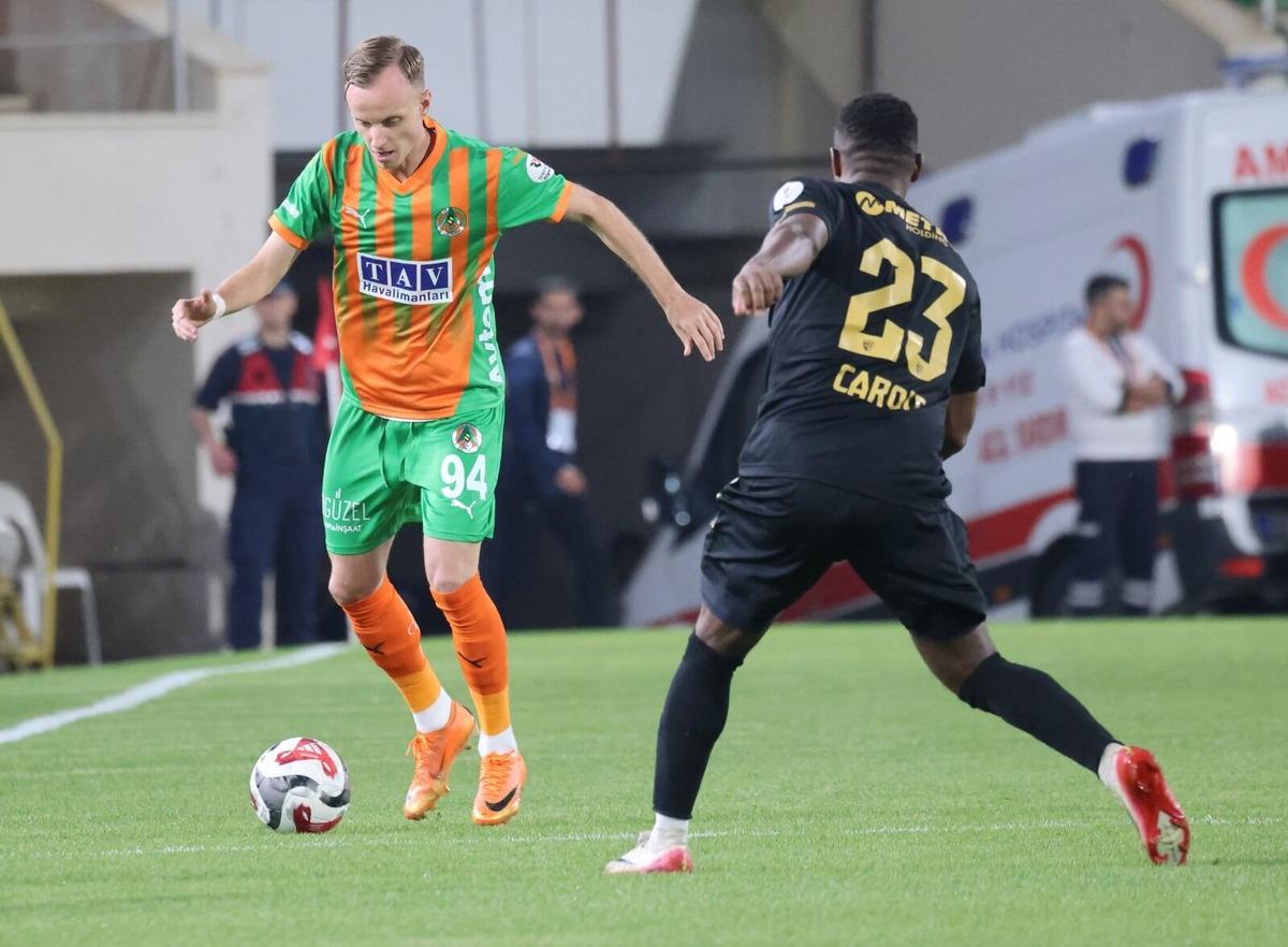 S&uuml;per Lig e veda eden iki ekip belli oldu! Karag&uuml;mr&uuml;k ve Kayserispor lige veda etti 1