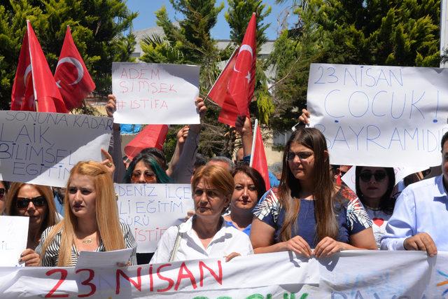 Kız öğrencilerin gösterisinin yarıda kesilmesine büyük tepki