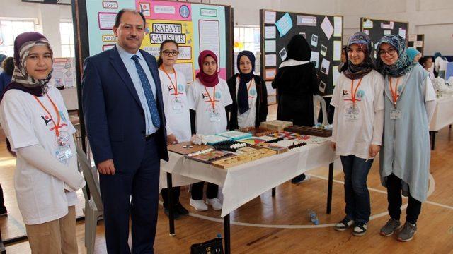 Şule Mete Tetik İmam Hatip Ortaokulu’nda Bilim Fuarı