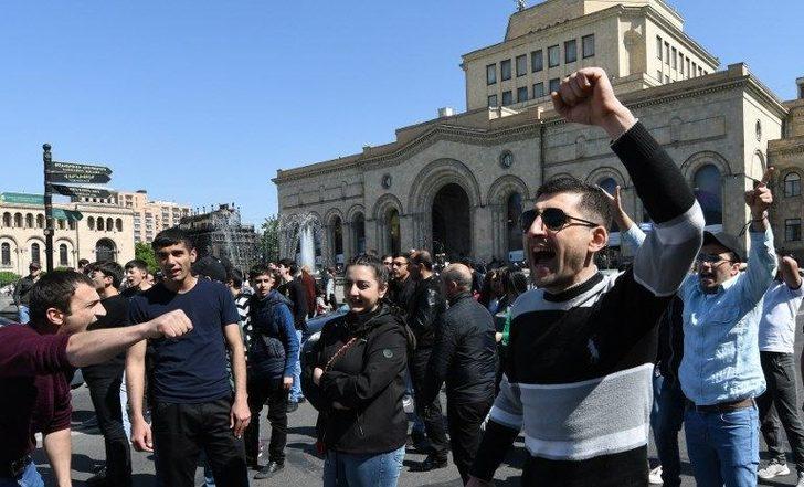 Ermenistan'da muhalifler yine sokakta  G5