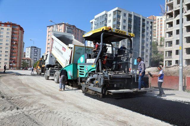 Talas asfalt çalışmaları devam ediyor