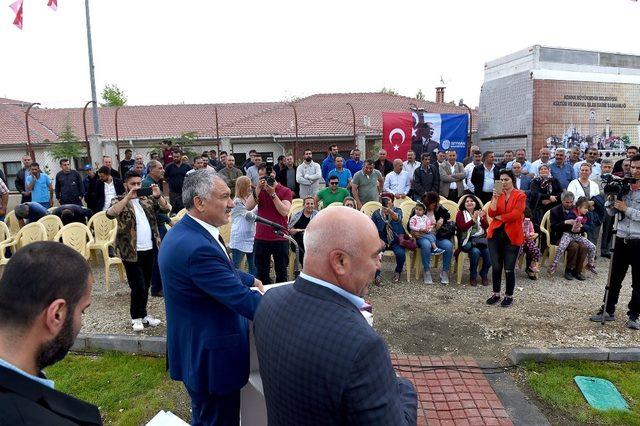 Seyhan Belediyesi’nden Karaisalı’ya çocuk ve dinlenme parkı