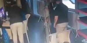 Zincir markette infial yaratan olay! Y&ouml;netici kadın &ccedil;alışanı d&ouml;vd&uuml;