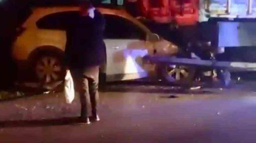 Ankara&rsquo;da tıra arkadan &ccedil;arpan otomobilin s&uuml;r&uuml;c&uuml;s&uuml; ağır yaralandı