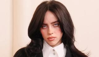 Billie Eilish ilk kez a&ccedil;ıkladı! M&uuml;ziği bırakıyor mu?