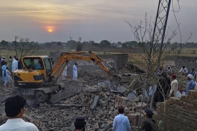 Pakistan’da korkunç saldırı: 12 ölü, 2 yaralı 1