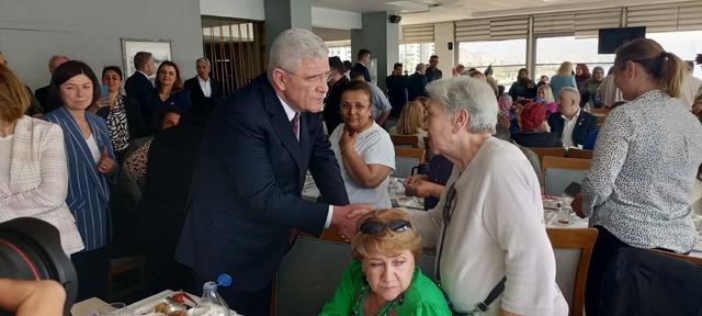 Dervişoğlu: Kadın eli değmeden bu &uuml;lkenin geleceğini kurtarabilmek m&uuml;mk&uuml;n değil 1