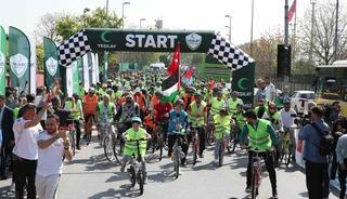 Y&uuml;zlerce kişi Sumud filosuna destek i&ccedil;in pedal &ccedil;evirdi