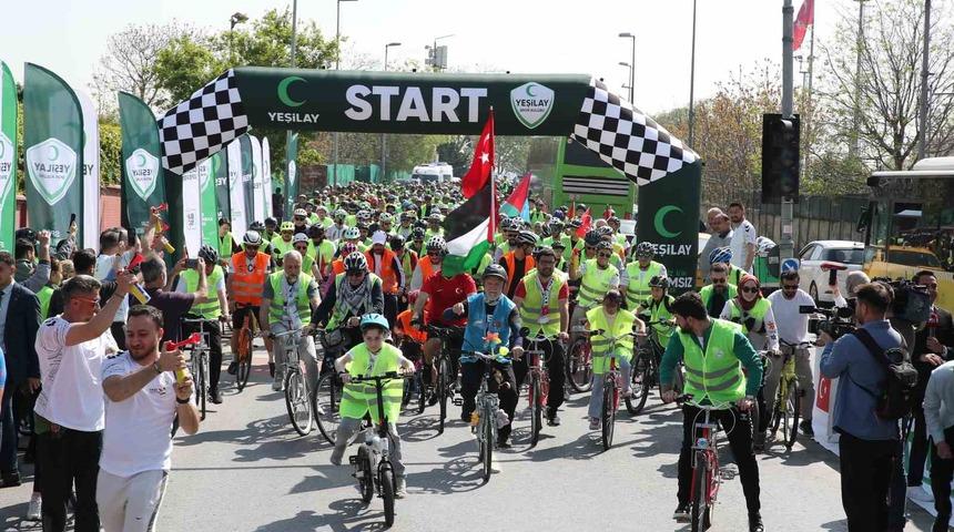 Y&uuml;zlerce kişi Sumud filosuna destek i&ccedil;in pedal &ccedil;evirdi