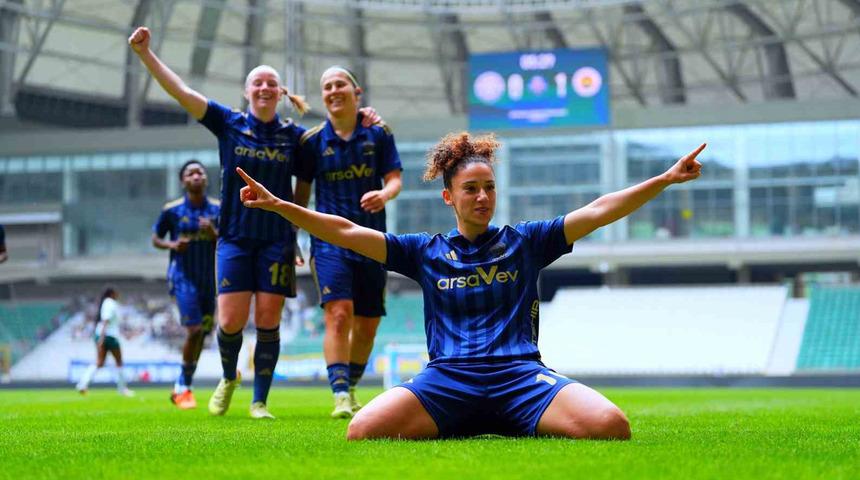 Kadın futbolda şampiyon Fenerbah&ccedil;e!