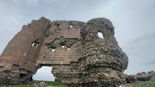 Kars’ta tarihi kız kalesi yok olma tehlikesiyle karşı karşıya