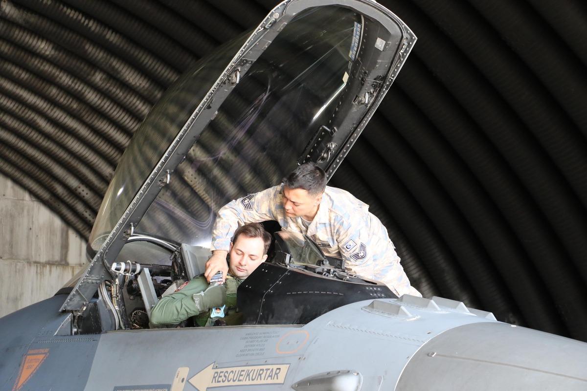 Efes-2026 tatbikatı: F-16&rsquo;lar Eskişehir&rsquo;den havalandı 7