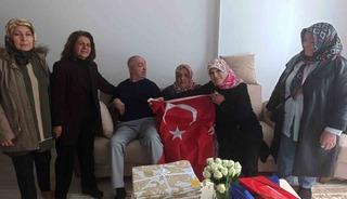Erzurum&rsquo;da Anneler G&uuml;n&uuml;&rsquo;nde duygu dolu vefa ziyareti