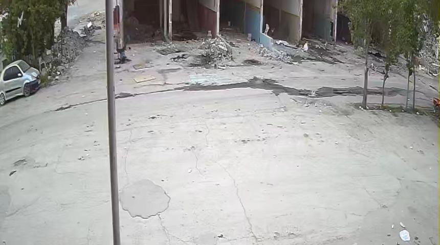 Aydınlatma direğinden d&uuml;şen şahıs hayatını kaybetti