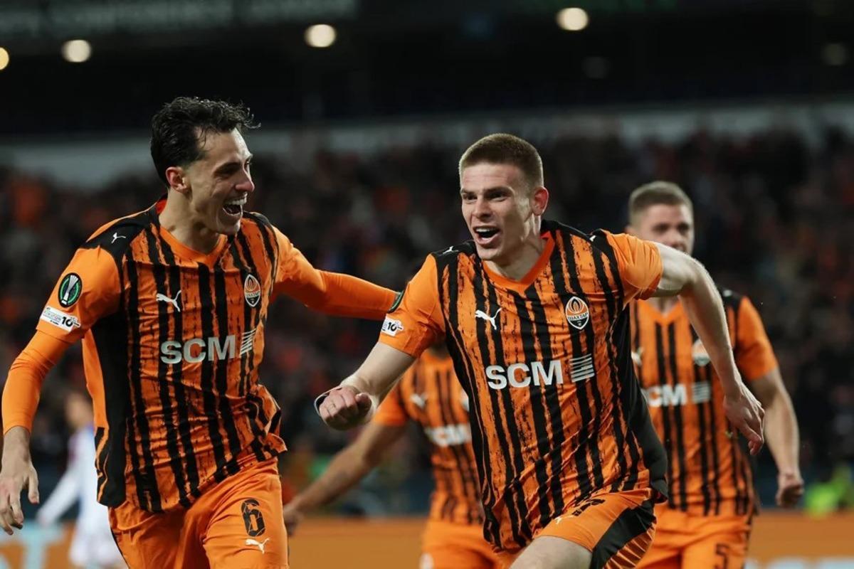 Shakhtar Donetsk Ukrayna da şampiyon oldu! Arda Turan tarih yazdı 1