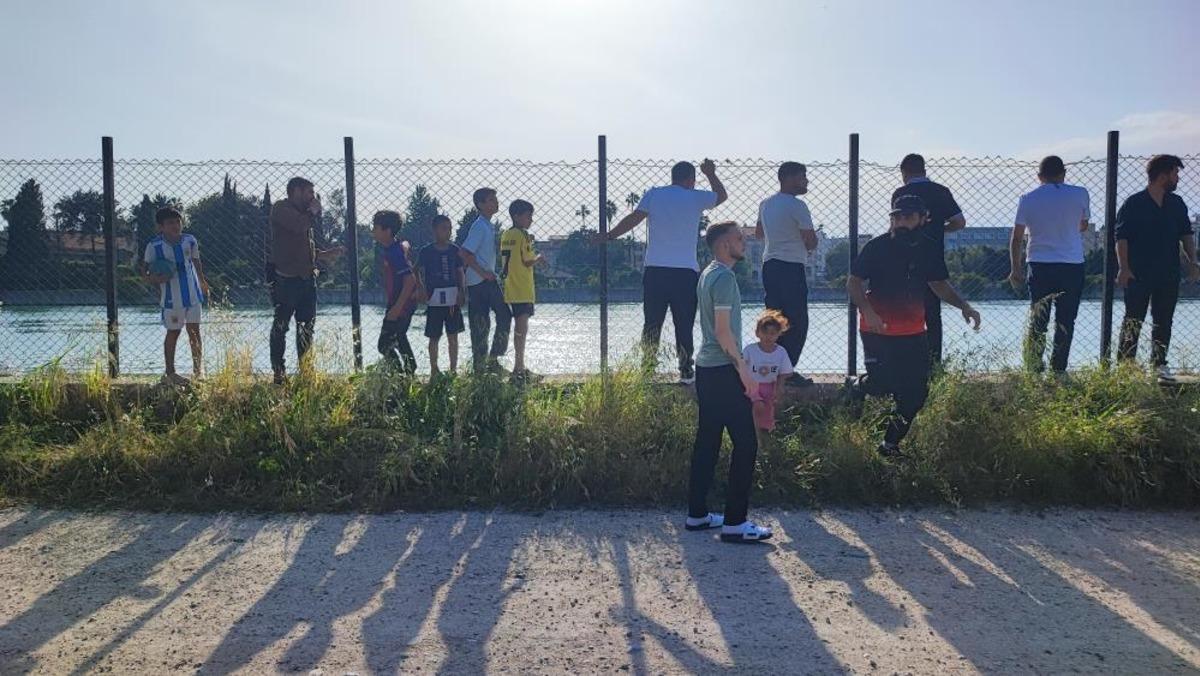Adana da serinlemek i&ccedil;in girdiği nehirde kaybolan gen&ccedil; hastaneye kaldırıldı 2