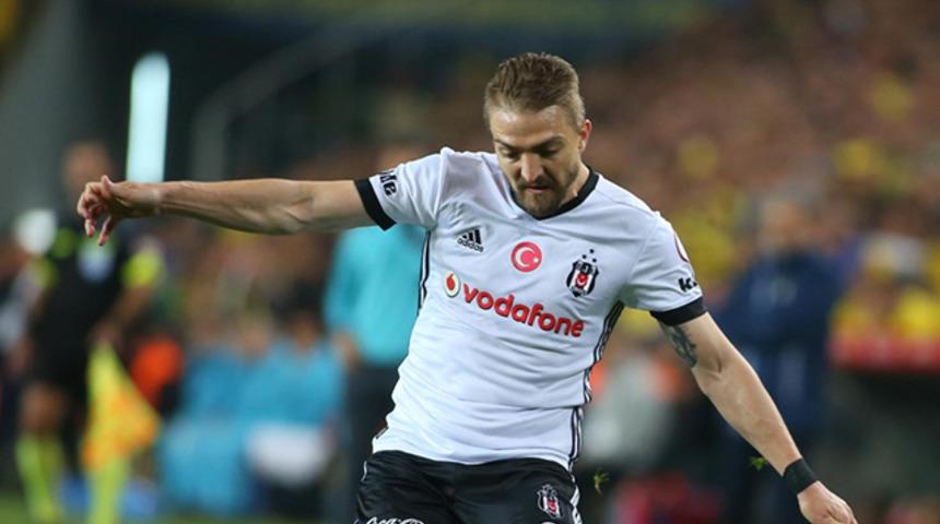 Beşiktaş Caner Erkin'in yerine başka bir oyuncu oynatabilecek!