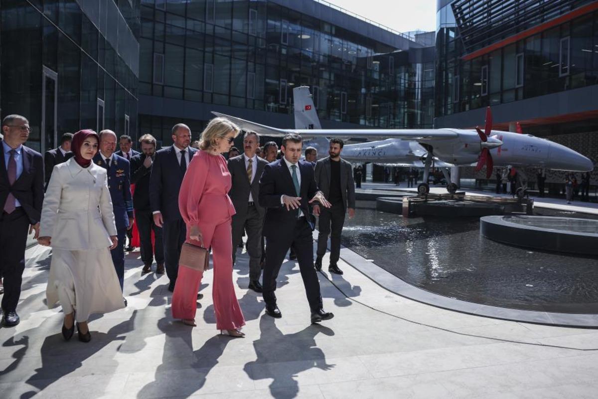 Bel&ccedil;ika Krali&ccedil;esi Mathilde, Baykar ı ziyaret etti  6
