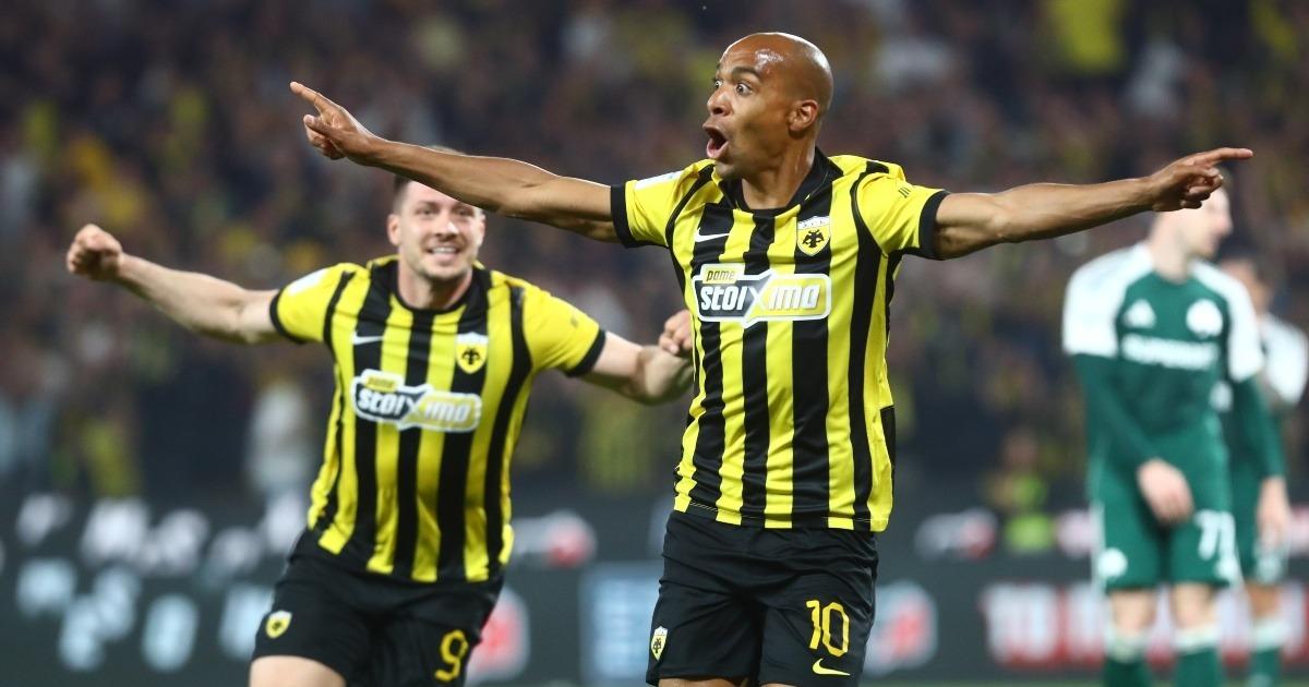 Atina da 90+4 &ccedil;ılgınlığı! AEK, Panathinaikos u Joao Mario ile devirip şampiyon oldu 1
