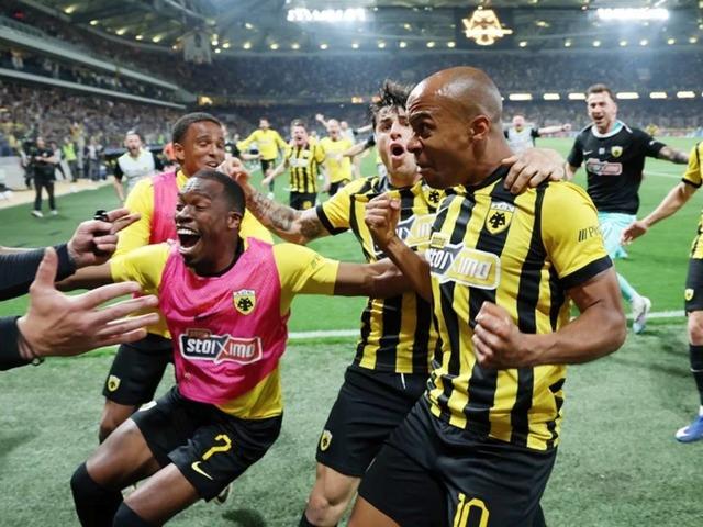 AEK, Panathinaikos'u 90+4'te Joao Mario ile devirip şampiyon oldu!