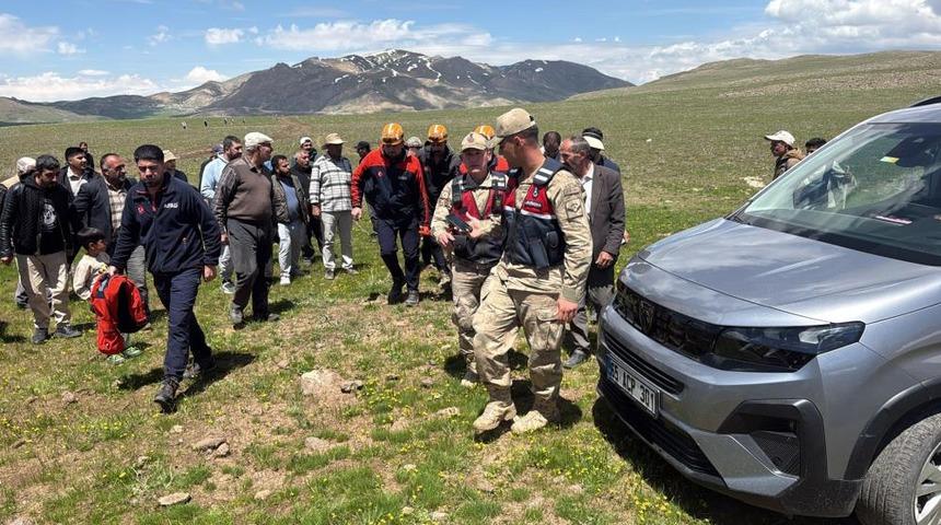 Kayalık alandan d&uuml;şen 14 yaşındaki &ccedil;ocuk hastaneye kaldırıldı 