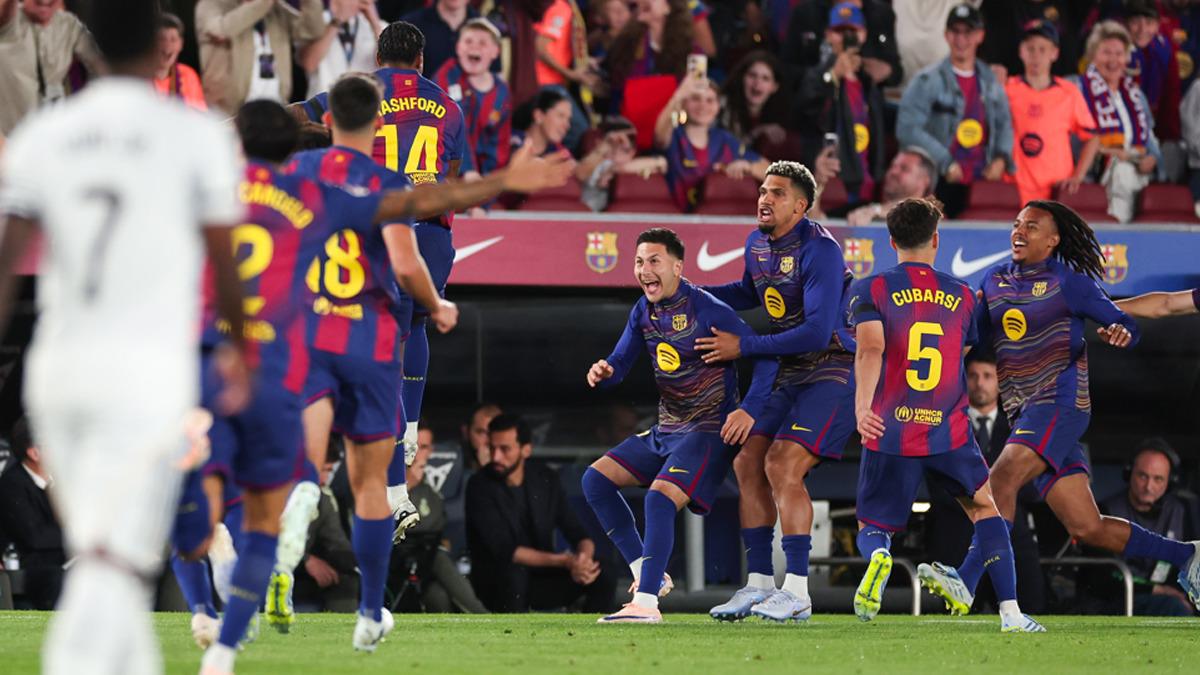Tarihi şampiyonluk: El Clasico yu kazanan Barcelona, LaLiga da şampiyon 2