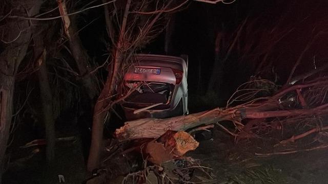Sivas'ta yoldan çıkan araç devrildi: 1 ölü, 4 yaralı
