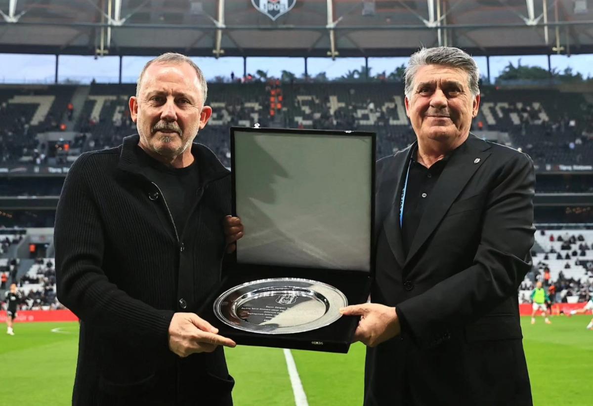 Beşiktaş ta transfer şov başlıyor! Serdal Adalı d&uuml;ğmeye bastı 2