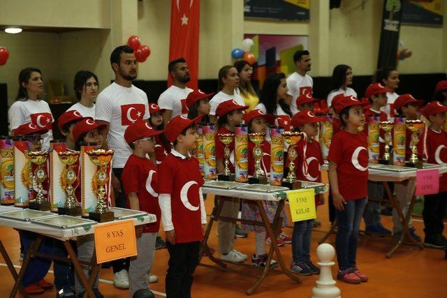 Ailece ödülü hak ettiler