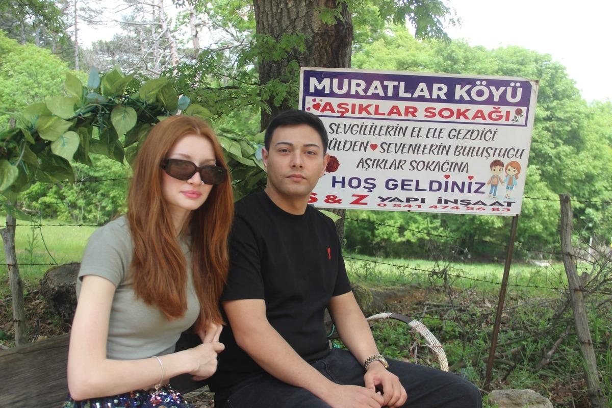 Bu sokaktan ge&ccedil;en kısmetini buluyor: 1,5 kilometre y&uuml;r&uuml;d&uuml;ler 4