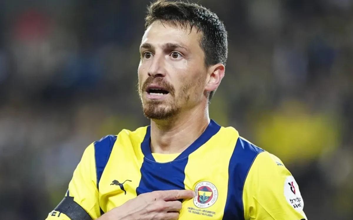 Fenerbah&ccedil;e den s&uuml;rpriz Mert Hakan Yandaş kararı! 2