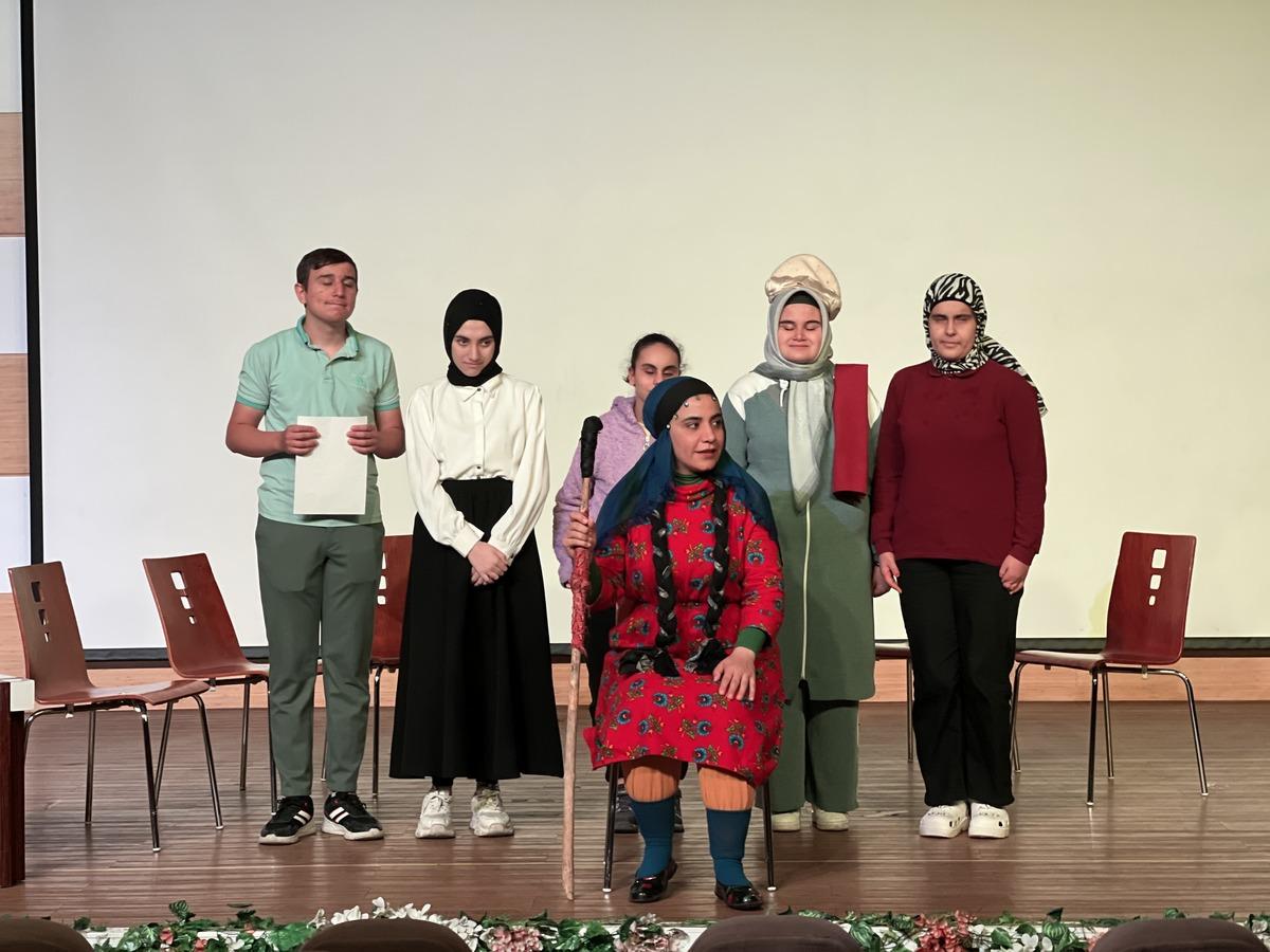 UNESCO mirası olarak biliniyor: Kadın meddahtan görme engelli öğrencilere eğitim 4