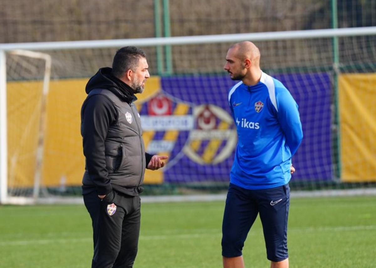 Shakhtar ile şampiyon olan Arda Turan, Galatasaray ın forvetini istiyor 2