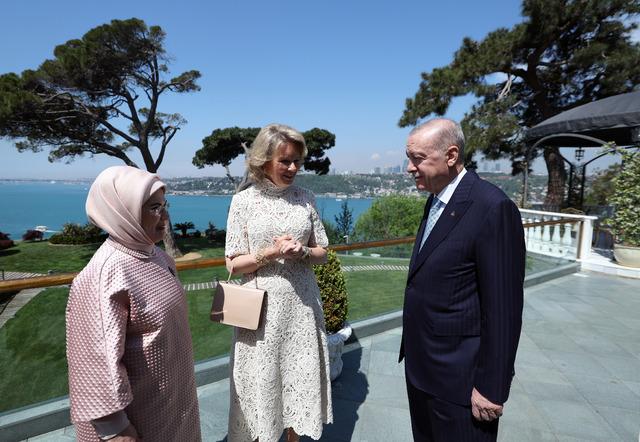 Cumhurbaşkanı Erdoğan, Krali&ccedil;e Mathilde&rsquo;yi kabul etti 2