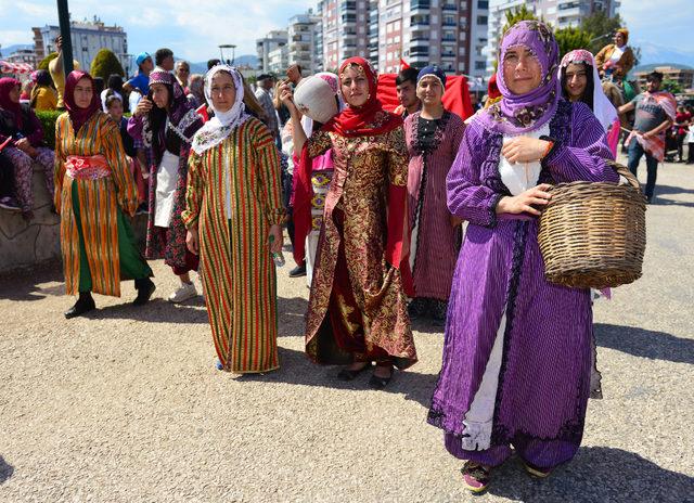 Temsili Yörük göçünde renkli görüntüler