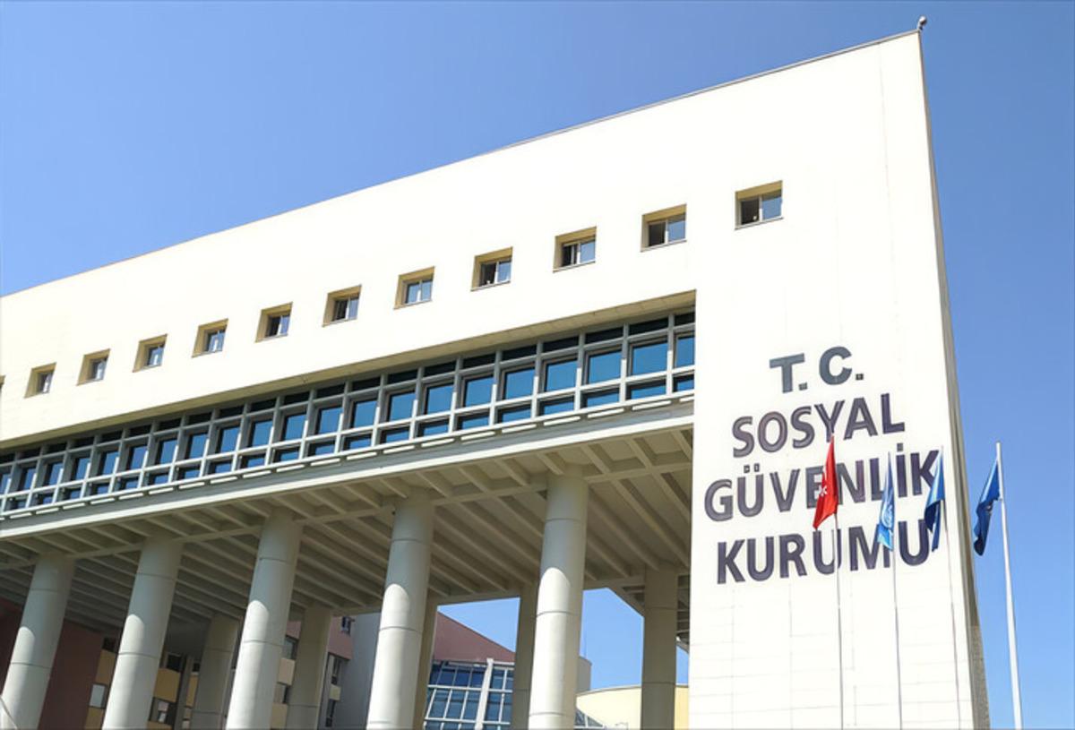 Vatandaşlara SMS gönderildi: SGK Başkanı ndan mesaj 1