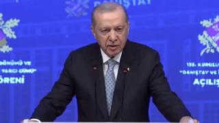 Zorundayız diyerek açıkladı! Cumhurbaşkanı Erdoğan'dan 'yeni anayasa' mesajı
